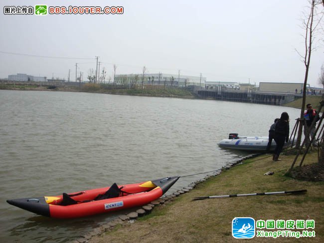 上岸吃烧烤了！