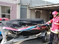 台消防队救生艇遭融毁 忙救相邻工厂大火也受灾