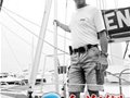 65岁瑞典老人帆船环游世界 慕名来到五缘湾