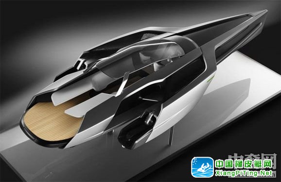德国大学生Stefanie Behringer近期设计了一款概念游艇,名为Trimaran。