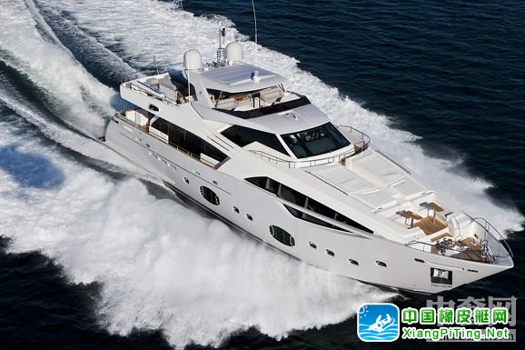 法拉第Custom Line发布100英尺游艇Desta