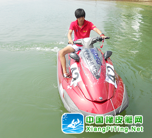 海的浙江摩托艇代表队喜获三等奖