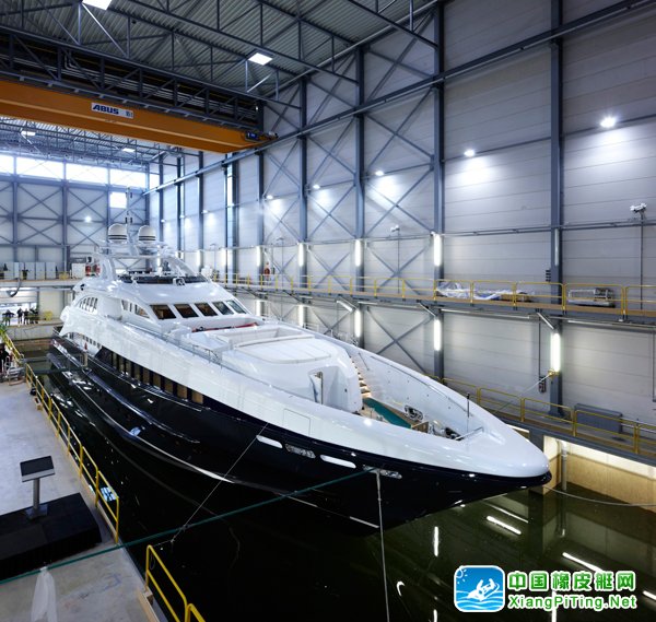 Heesen Yachts很自豪地宣布,前项目号为Zentric的15944号已于2012年1月13日在位于荷兰Oss的船厂内下水。