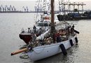 英籍百年木质帆船“快乐少女”抵达天津