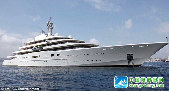Abramovich&apos;s yacht Eclipse is smaller but boasts essentials such as two heliports,several jacuzzis and bulletproof glass