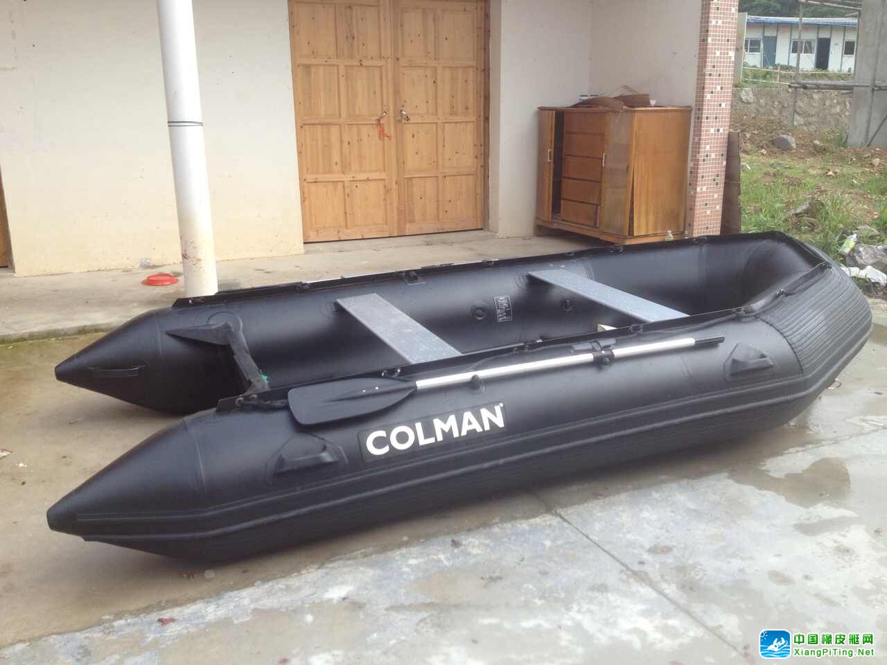 浙江象山 COLMAN V360全防护船加上东发2冲18机器 出海钓鱼