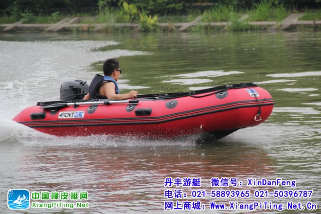 中艇CNT V335AL 骨灰级玩家橡皮艇 上海松江泰晤士小镇水下测试