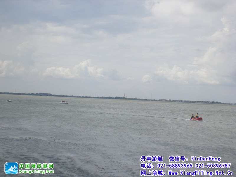 淀山湖  台风要来了，小橡皮艇大用途，丹丰游艇中艇CNT品牌专业充气橡皮艇排排站