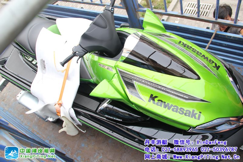 沈阳高先生  上海提艇  日本川崎(Kawasaki Jet Ski）310LX水上摩托艇配专用拖车